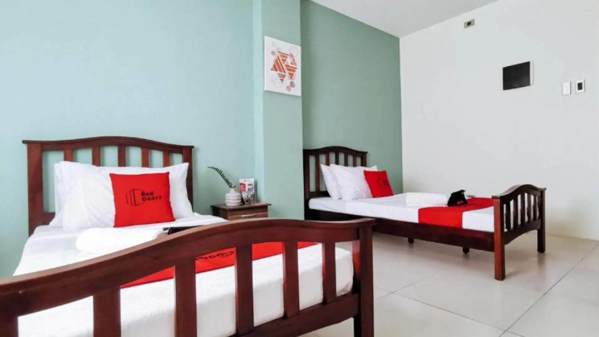Reddoorz Plus Near Bangko Sentral Ng Pilipinas Davao
