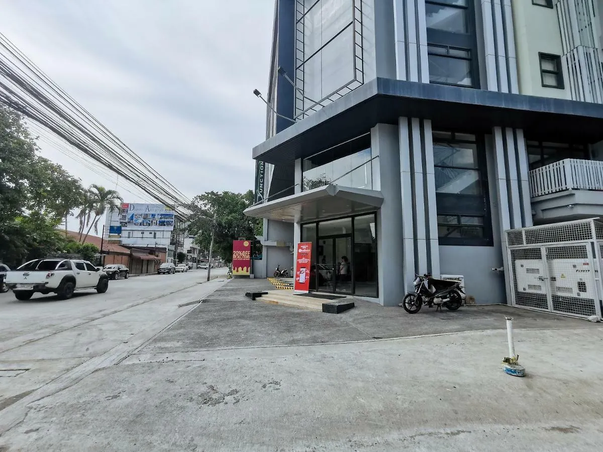 Reddoorz Plus Near Bangko Sentral Ng Pilipinas Davao