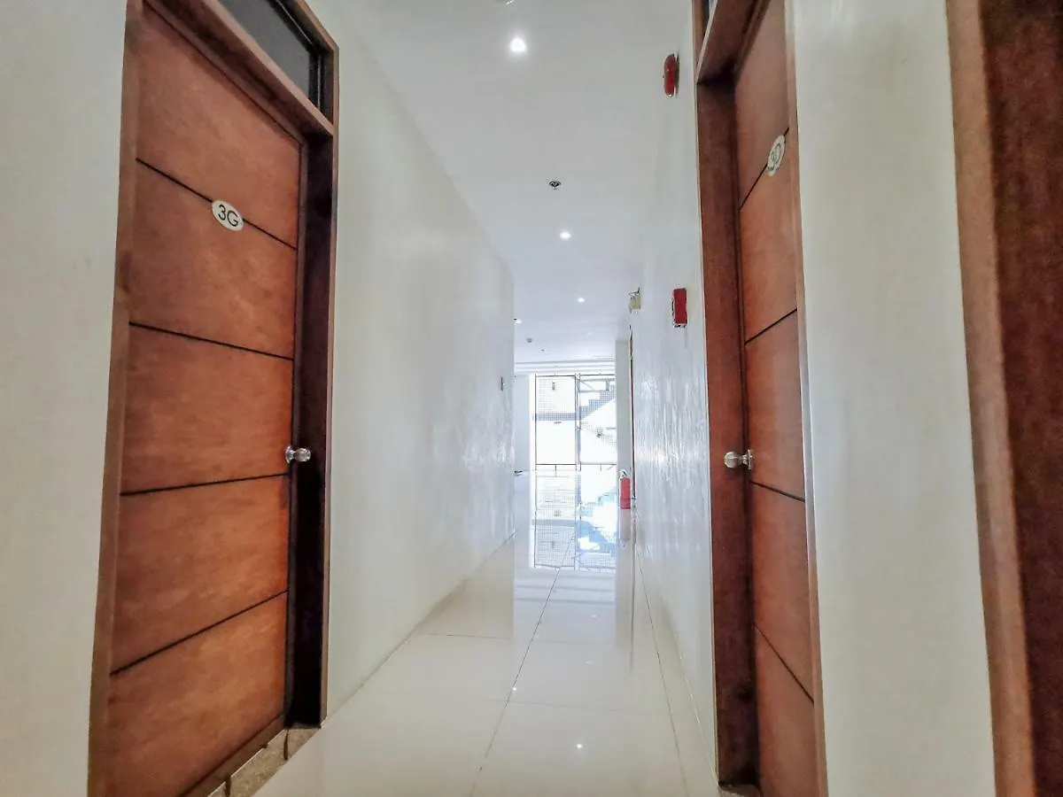 ** Hotel Reddoorz Plus Near Bangko Sentral Ng Pilipinas Davao Philippines