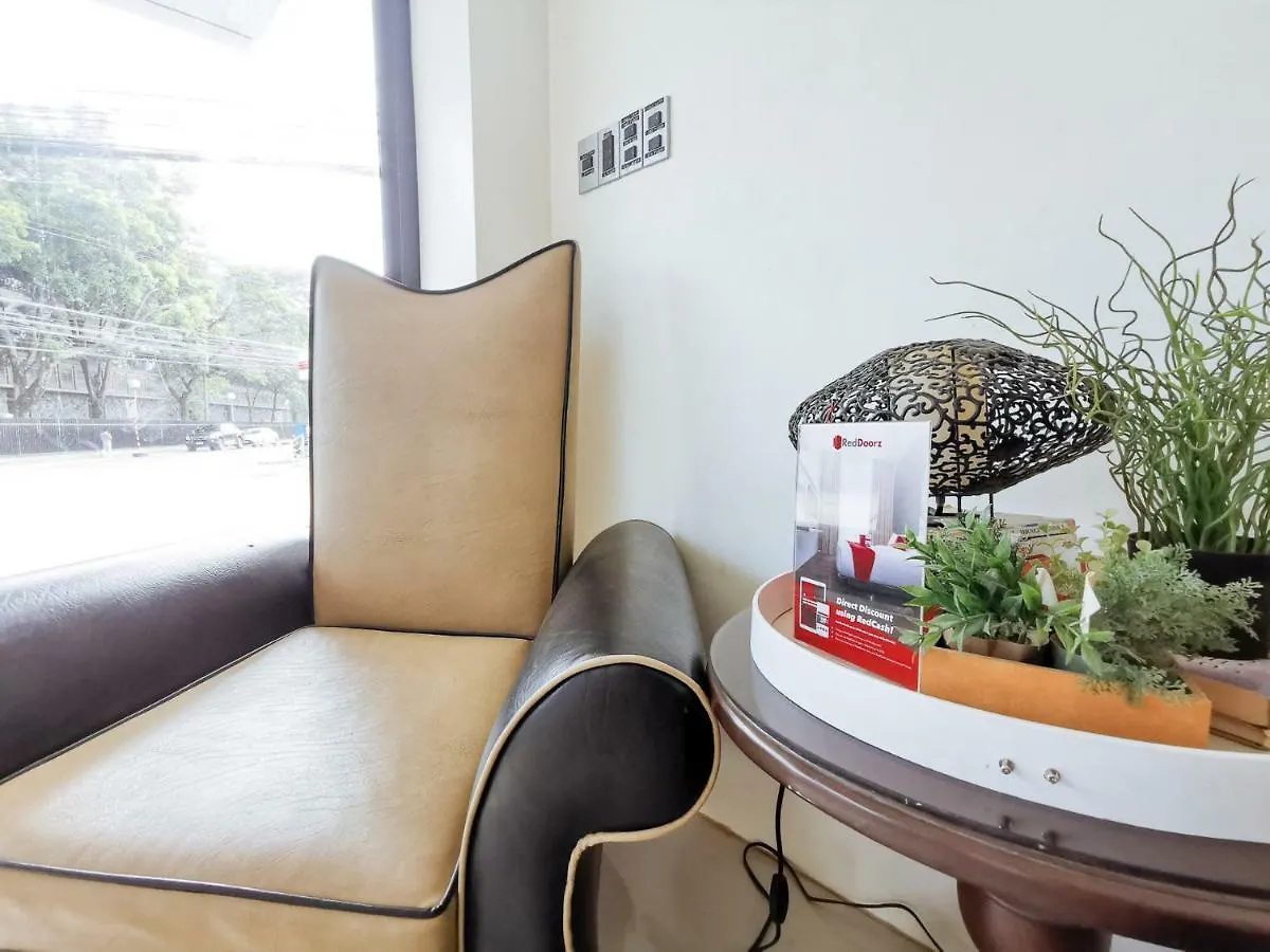 Reddoorz Plus Near Bangko Sentral Ng Pilipinas Davao
